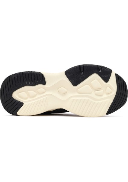 Kadın Siyah Bağcıklı Kalın Tabanlı Sneaker 25AFD494114 fırsatları