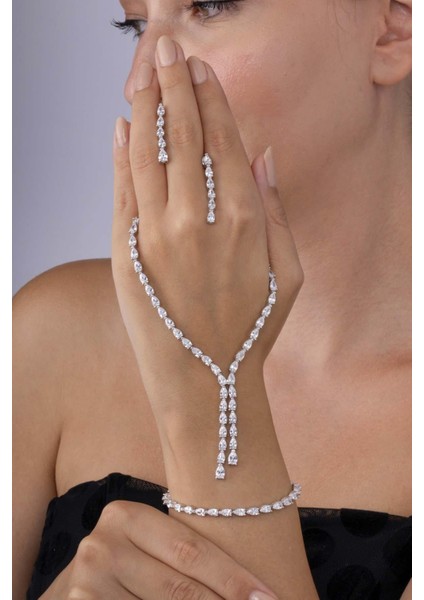 Pırlanta Montür Su Damlası Motifli Ful Taşlı 925 Ayar Gümüş Düğün Seti