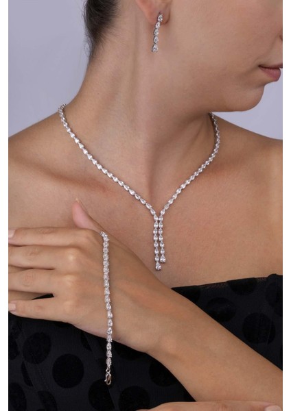 Pırlanta Montür Su Damlası Motifli Ful Taşlı 925 Ayar Gümüş Düğün Seti fiyatları