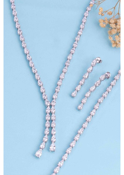 Pırlanta Montür Su Damlası Motifli Ful Taşlı 925 Ayar Gümüş Düğün Seti fırsatları