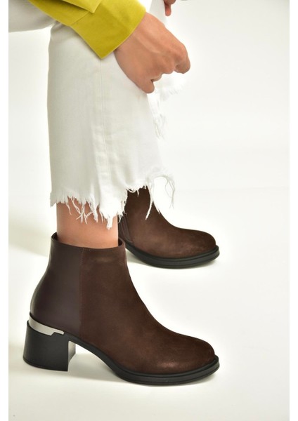 V555559502 Kahverengi Hakiki Deri Süet Kalın Topuklu Kadın Bot modelleri