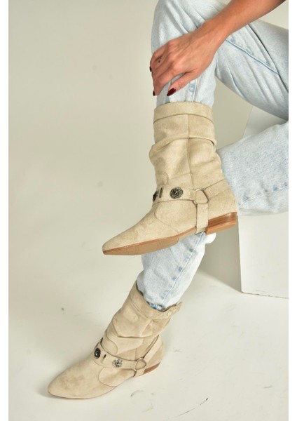 V380519002 Bej Süet Düz Tabanlı Rahat Kalıp Kadın Bot