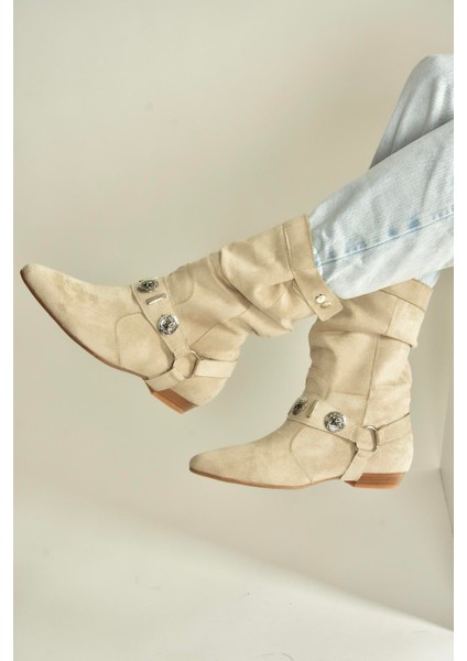 V380519002 Bej Süet Düz Tabanlı Rahat Kalıp Kadın Bot fırsatları