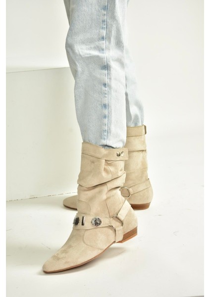 V380519002 Bej Süet Düz Tabanlı Rahat Kalıp Kadın Bot indirimleri