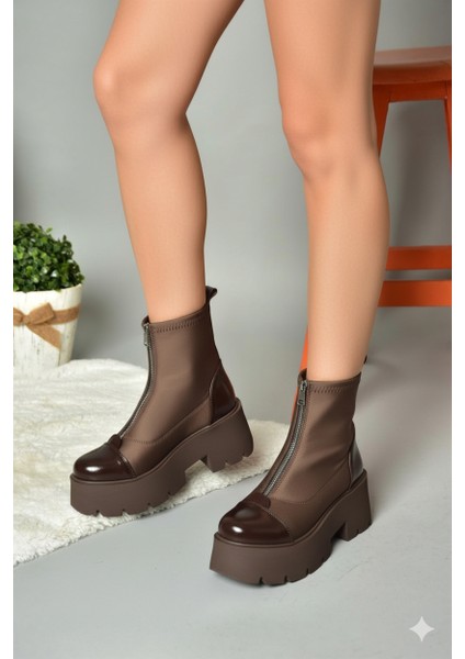 V820008604 Kahverengi Kumaş Kalın Tabanlı Fermuarlı Kadın Bot