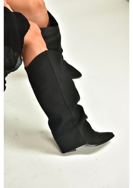 V846846001 Siyah Süet Kalın Topuklu Körüklü Kadın Çizme fiyatları