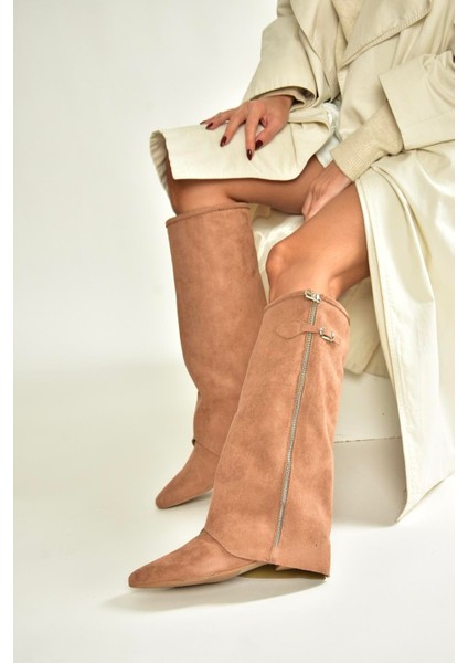 V380526402 Taba Süet Düz Taban Fermuar Detaylı Kadın Çizme