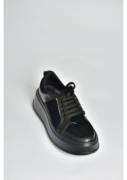 V274728004 Siyah Kalın Tabanlı Spor Ayakkabı Sneakers modelleri