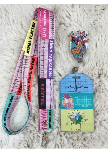 Kardiyoloji-Kvc-Ekg Ritim Kalp Desenli Boyun Askı Ipi Dik Kartlık ve Yoyo Set