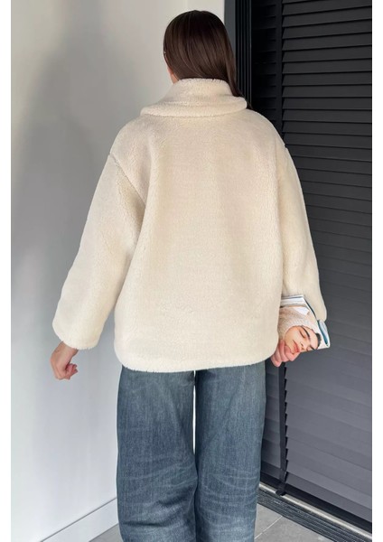 Yakası Kemer Detaylı Iç Astarlı Kadın Peluş Mont P-00018945 fırsatları