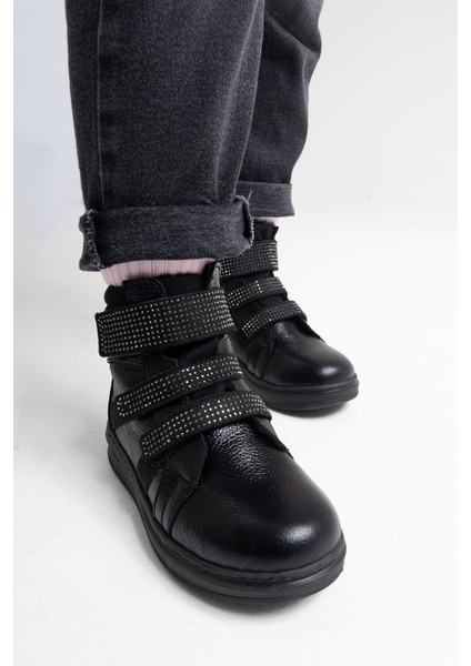 Kız Çocuk Siyah Hakiki Deri Suya Dayanıklı Anatomik Günlük Bot