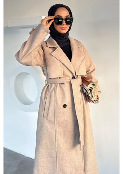 Çift Cepli Bel Kuşak Detaylı Tesettür Kaşe Kaban P-00018940
