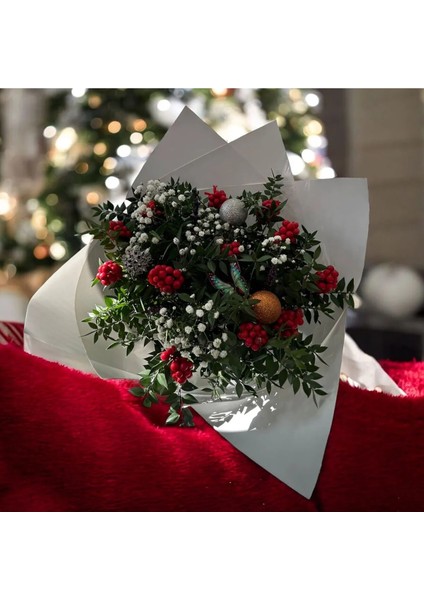Beyaz Sarmalı 12 Dal Kokina Yılbaşı Buketi (Özel Tasarım Çiçek Aranjmanı) fırsatları