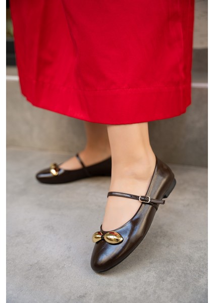 Loes Siyah Gold Aksesuarlı Düz Kadın Babet modelleri