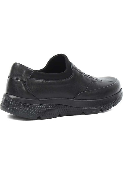 Kadın Siyah Bağcıklı Deri Ayakkabı fırsatları