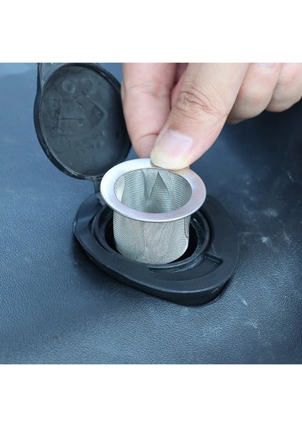 Tesla Model Y Juniper Için Uyumlu Silecek Suyu Filtre + Slikon Çerçeve Koruma Seti