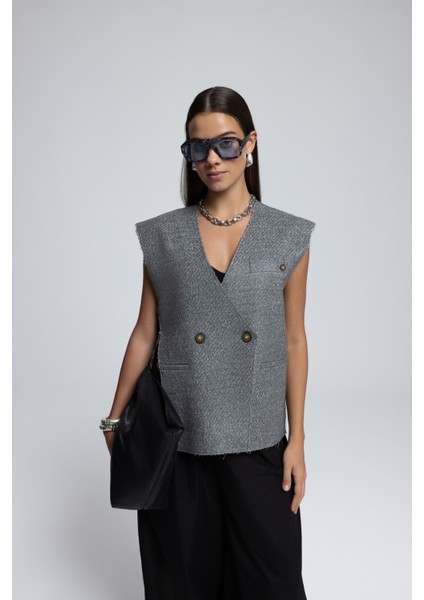 Faven Gri Yan Yırtmaç Detay Yelek modelleri