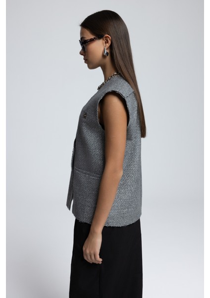 Faven Gri Yan Yırtmaç Detay Yelek fırsatları