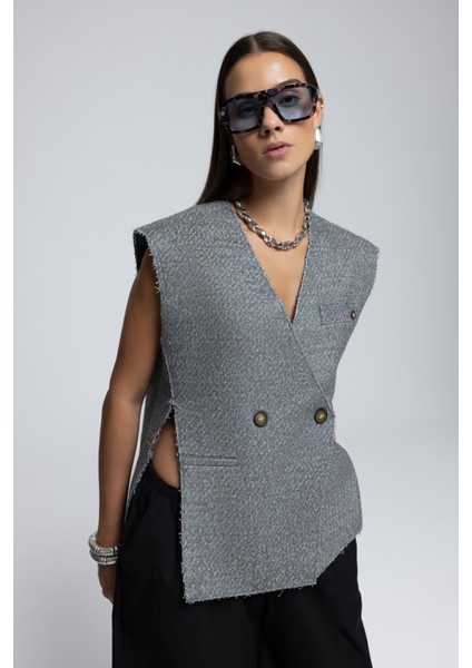 Faven Gri Yan Yırtmaç Detay Yelek