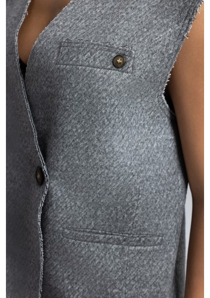 Faven Gri Yan Yırtmaç Detay Yelek