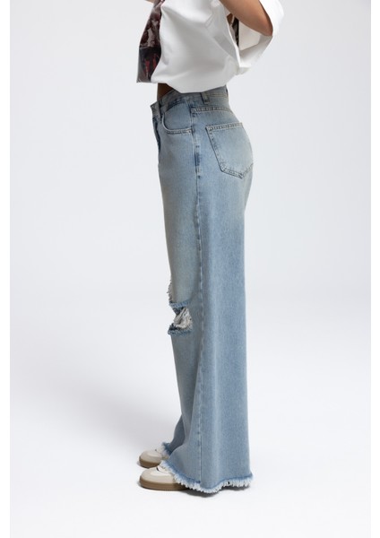 Gemma Yırtık Detay Mavi Jean Pantolon fırsatları