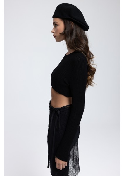 Liana Siyah Yumuşak Doku Triko Crop fırsatları