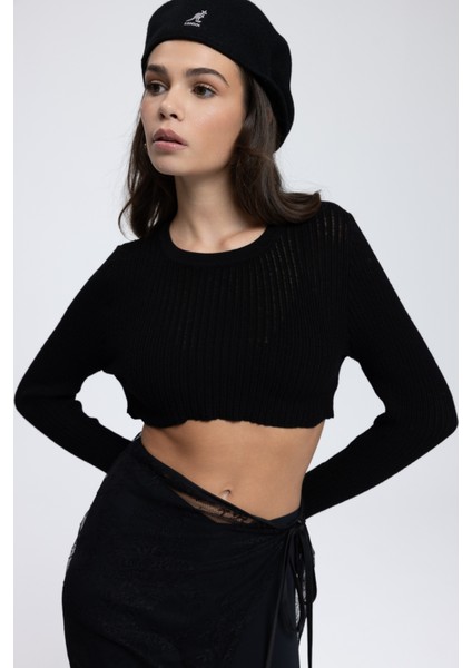Liana Siyah Yumuşak Doku Triko Crop