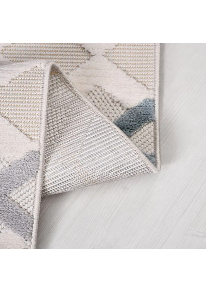 Tubilla Geometrik Beyaz Polyester Kaydırmaz Tabanlı Makine Halısı modelleri