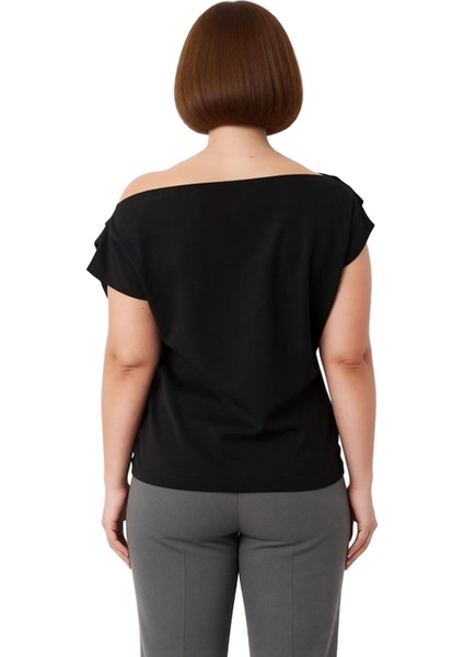 Kadın Asimetrik Yaka Dökümlü Örme Bluz Şıklık ve Konfor Bir Arada Kaliteli Şık Rahat Modern fırsatları