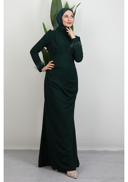 Kolu Tüylü Pile Detay Elbise Zümrüt