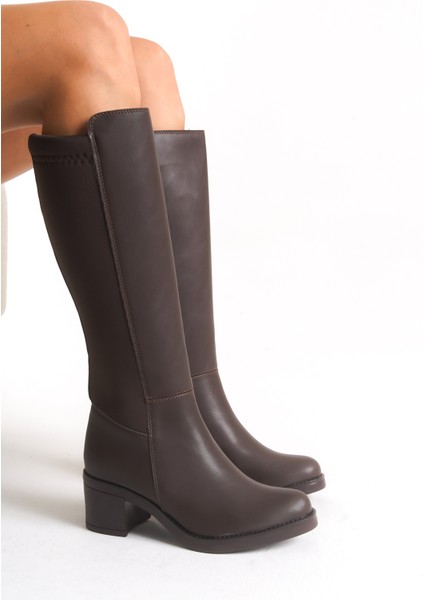 Acı Kahve Deri Görünümlü Arkası Streç Esnek Kalın Orta Yüksek Topuklu Fermuarlı Uzun Çizme modelleri