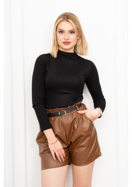 Beli Lastikli Kemerli ve Cepli Şardonlu Deri Şort 30321 fırsatları