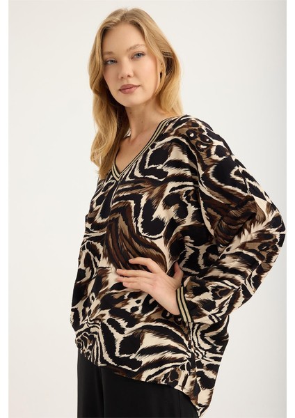Zebra Desenli Simli Ribanalı V Bluz fiyatları