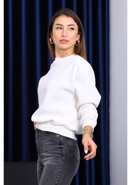 Ekru Bisiklet Yaka Üç Iplik Sweat modelleri