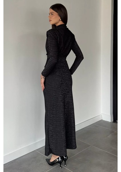 Kadın Dik Yaka Omuz Vatkalı Gold Toka Detaylı Likralı Işıltılı Elbise P-00018926 fırsatları