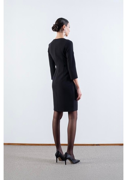 Fairbrass Bisiklet Yaka Beli Incili Iğne Detaylı Elbise Siyah fırsatları