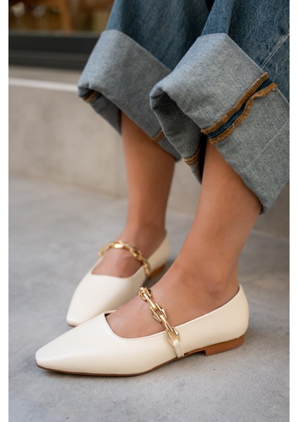 Dennis Ekru Zincir Detaylı Düz Babet modelleri