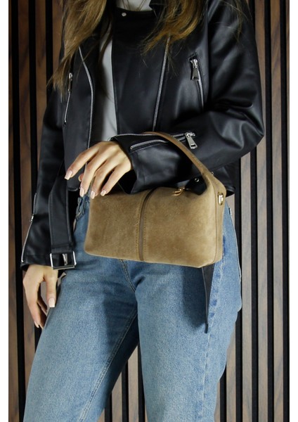 Vizon Hakiki Dana Süet Fermuarlı Askılı Iç Cepli Orta Boy Günlük Omuz Çantası fırsatları