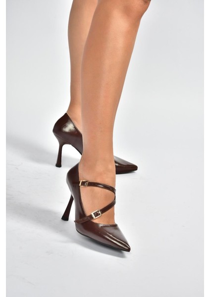 V820467260 Kahverengi Rustik Kalın Topuklu Kadın Ayakkabı fiyatları