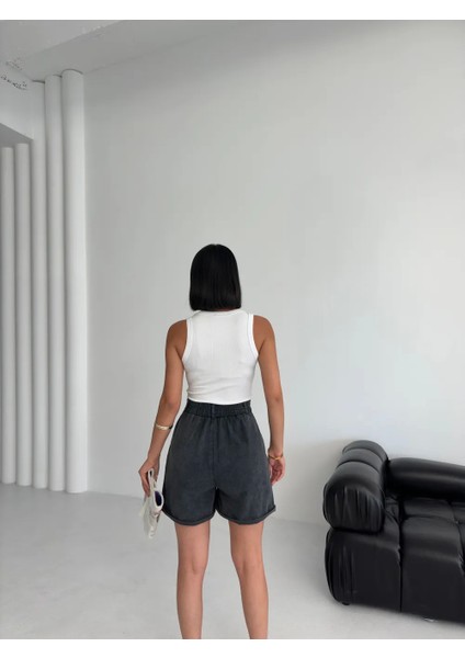 SADE GABARDİN ŞORT fiyatları