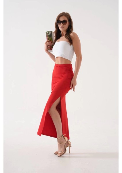 Uzun Yırtmaçlı Ince Kumaş Etek Kırmızı
