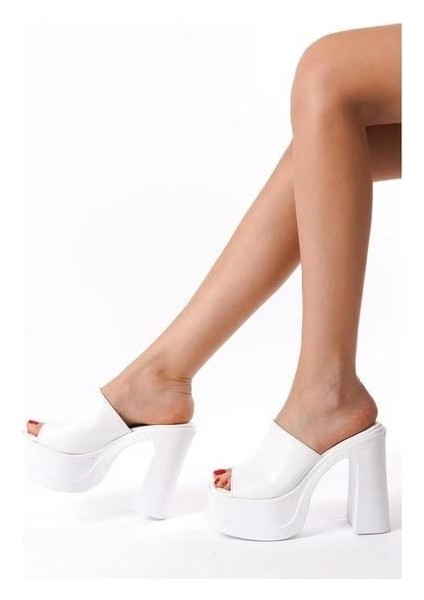 Kadın Geniş Bantlı (12CM) Ortapedik Platform Terlik Beyaz modelleri