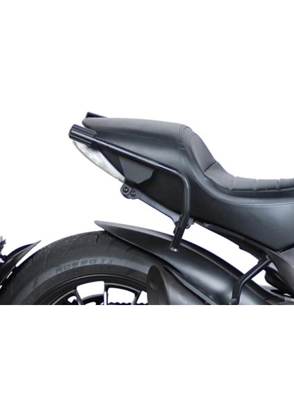 3p Ducati Diavel Yan Çanta Demiri D0DV14IF