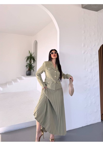 Kadın Kemerli Gold Düğmeli Premium Ceket Pileli Uzun Etek Takım Elbise modelleri