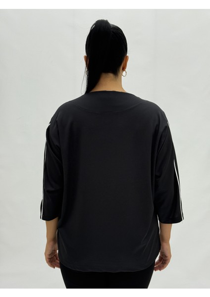 Büyük Beden Kedi Motifli Taş Detaylı Kapri Kol Viskon Kadın Bluz fırsatları