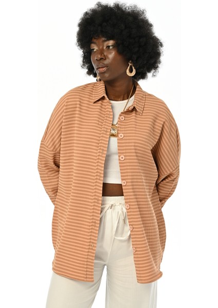 Çizgili Oversize Kesim Esnek Kumaş Gömlek