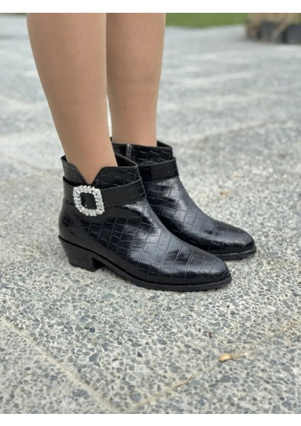 Marseil Kroko Desenli Kadın Deri Bot Taş Tokalı Şık Büyük Numara