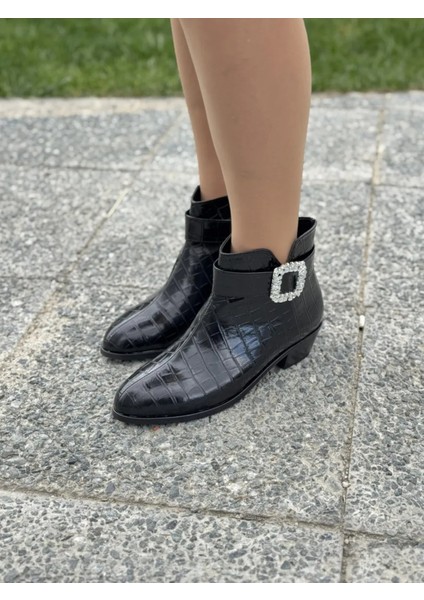 Marseil Kroko Desenli Kadın Deri Bot Taş Tokalı Şık Büyük Numara indirimleri