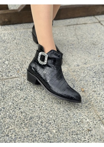 Marseil Kroko Desenli Kadın Deri Bot Taş Tokalı Şık Büyük Numara
