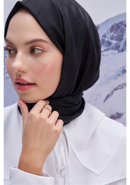 Küpçizgi Jakar Italyan Ipekli Şal Siyah fiyatları